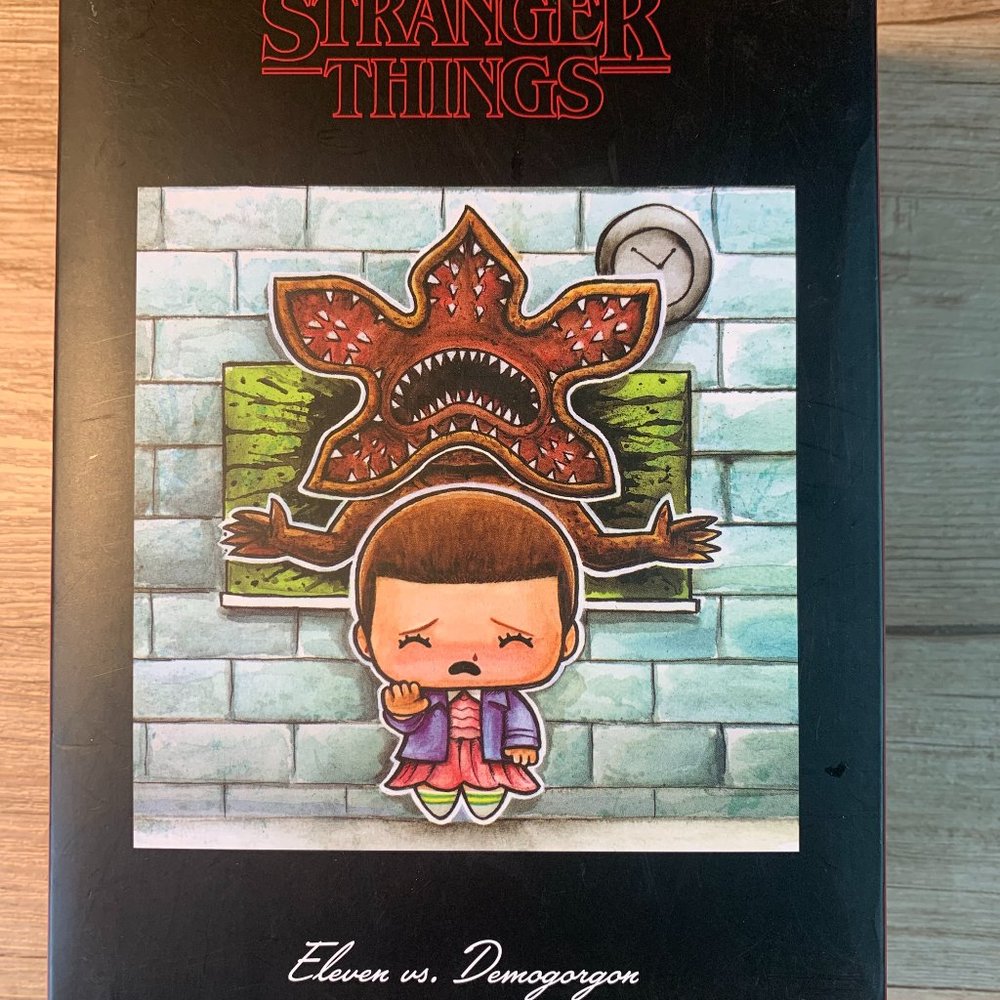 Netflix Stranger Things: Eleven Vs Demogorgon Figure: Loot Crate Exclusive